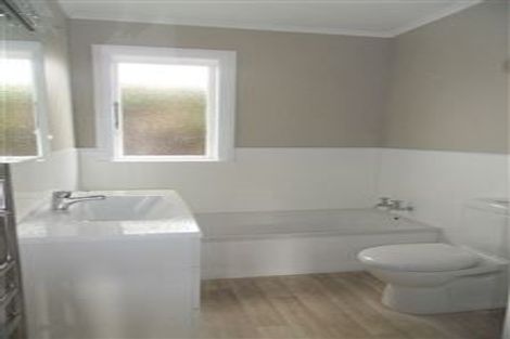 Photo of property in 16 Moana Road, Kelburn, Wellington, 6012