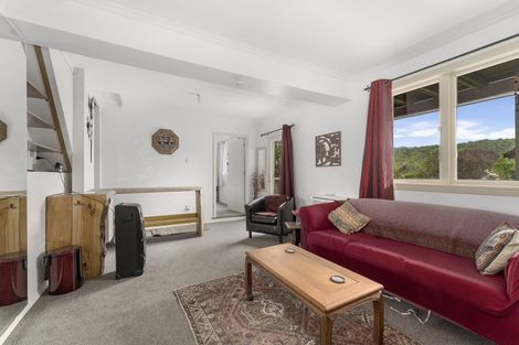 Photo of property in 92 Milton Terrace, Picton, 7220