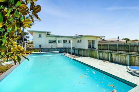 Photo of property in 85 Puriri Street, Hawera, 4610