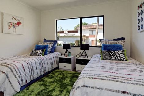 Photo of property in 187a Godley Road, Titirangi, Auckland, 0604