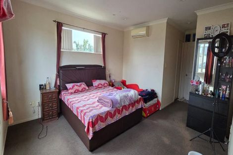 Photo of property in 135 Cyril French Drive, Flat Bush, Auckland, 2016