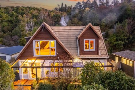 Photo of property in 246 Plateau Road, Te Marua, Upper Hutt, 5018