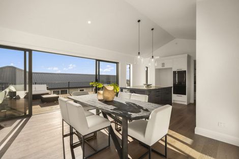 Photo of property in 10 Kerr Crescent, Patumahoe, 2679
