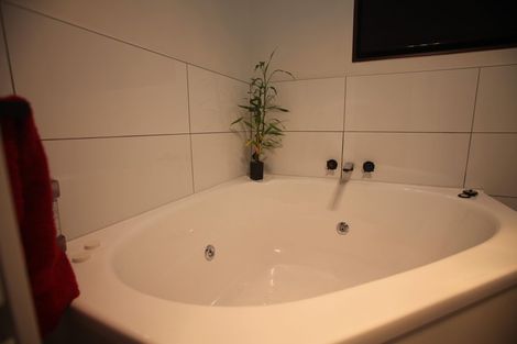 Photo of property in 12 Shearer Crescent, Naenae, Lower Hutt, 5011