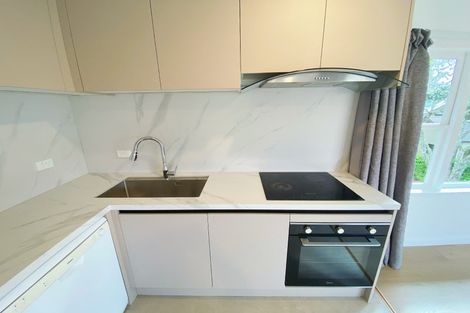 Photo of property in 1/8a Bracken Avenue, Takapuna, Auckland, 0622