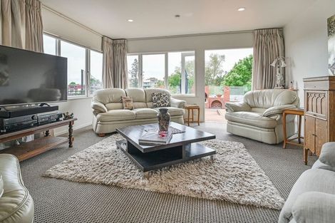 Photo of property in 11b Awarua Crescent, Havelock North, 4130