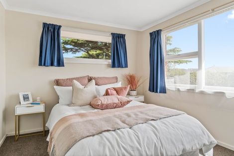 Photo of property in 35 Palmers Road, New Brighton, Christchurch, 8083