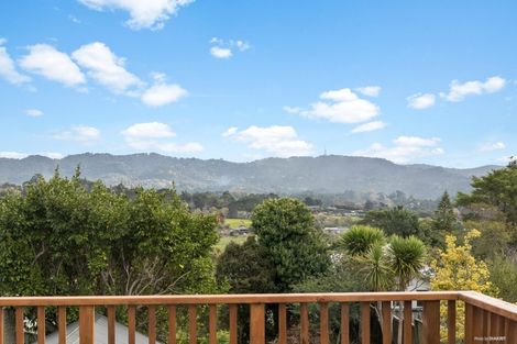 Photo of property in 130 Glengarry Road, Glen Eden, Auckland, 0602