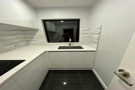 Photo of property in 1 Black Beech Crescent, Takanini, 2110