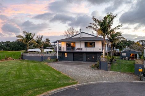 Photo of property in 3 Esplanade Road, Tahawai, Katikati, 3170