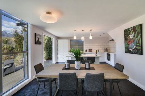 Photo of property in 2 Nugget Knob, Queenstown, 9300