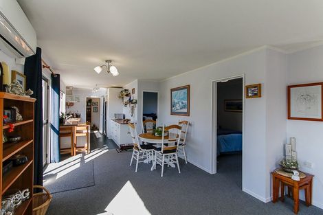 Photo of property in 8b Te Awa Street, Foxton Beach, Foxton, 4815