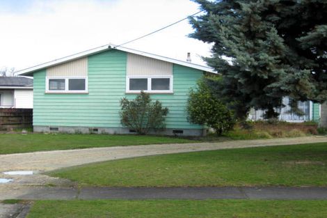 Photo of property in 63 Fergusson Street, Solway, Masterton, 5810