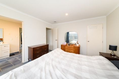 Photo of property in 5 Astrid Court, Awapuni, Palmerston North, 4412