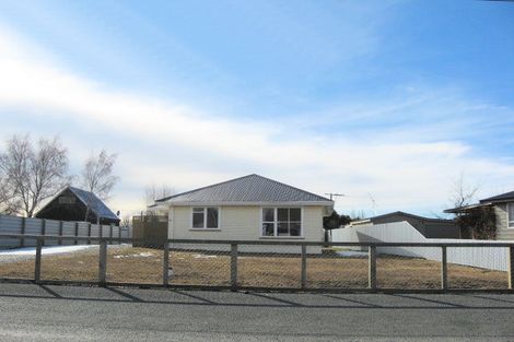 Photo of property in 13 Fraser Crescent, Twizel, 7901