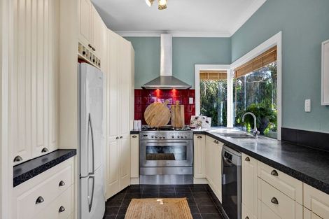 Photo of property in 44 Upjohn Street, Brooklands, New Plymouth, 4310