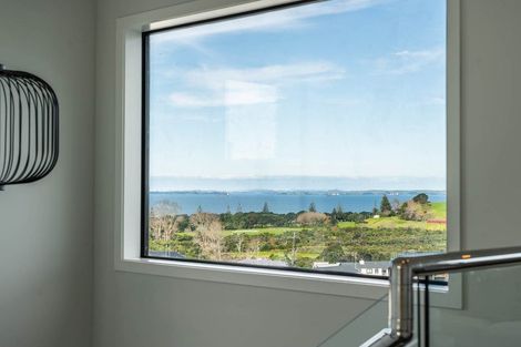 Photo of property in 29 Kumukumu Road, Long Bay, Auckland, 0630