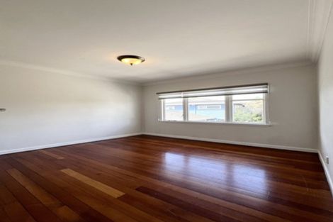 Photo of property in 1/132 Nile Road, Milford, Auckland, 0620