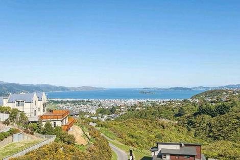 Photo of property in 47 Arahiwi Grove, Tirohanga, Lower Hutt, 5010