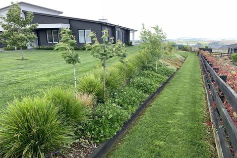 Photo of property in 19 Lawrence Carter Drive, Bombay, 2675