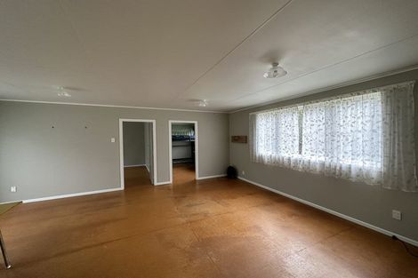 Photo of property in 128 Awai Road, Tarurutangi, New Plymouth, 4372