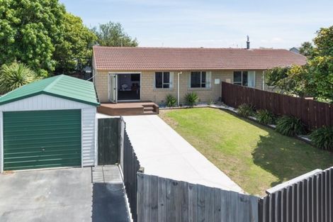 Photo of property in 1/8 Leonie Place, Aranui, Christchurch, 8061
