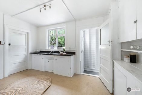 Photo of property in 1-2/6a Pohutukawa Street, Woburn, Lower Hutt, 5010