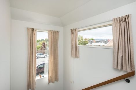 Photo of property in 2/2 Broadbent Street, Riccarton, Christchurch, 8041