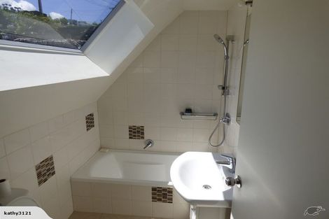 Photo of property in 19 Harbour View Road, Onerahi, Whangarei, 0110