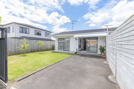 Photo of property in 1/10 Ron Keat Drive, Papakura, 2110