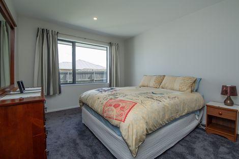 Photo of property in 28 Surfers Place, North New Brighton, Christchurch, 8083