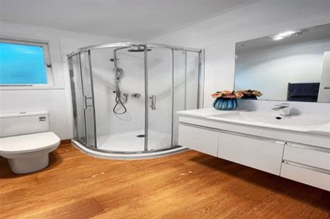 Photo of property in 1 Knox Road, Hillpark, Auckland, 2102