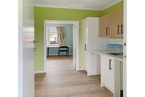 Photo of property in 32 Mabel Street, Levin, 5510