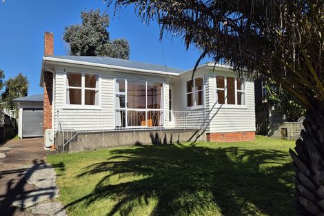 Photo of property in 44 Tiraumea Drive, Pakuranga, Auckland, 2010