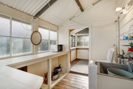 Photo of property in 140 Gonville Avenue, Gonville, Whanganui, 4501