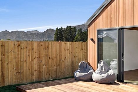 Photo of property in 32 Gillespie Street, Lake Hawea, 9382