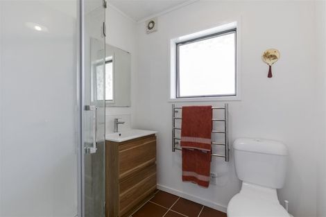 Photo of property in 1/137 Rangatira Road, Beach Haven, Auckland, 0626