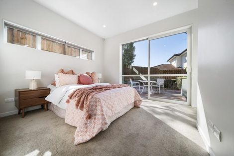 Photo of property in 5 Lyttelton Avenue, Forrest Hill, Auckland, 0620