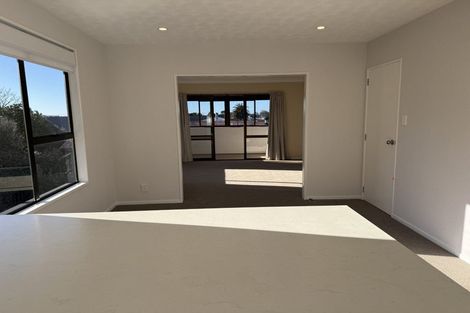 Photo of property in 20 Taupata Street, Redcliffs, Christchurch, 8081