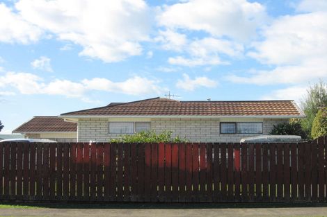 Photo of property in 13 Stirling Street, Levin, 5510