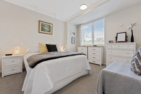 Photo of property in 192 Landmark Terrace, Orewa, 0931