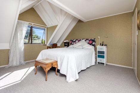 Photo of property in 115 Wilson Road, South Head, Helensville, 0874