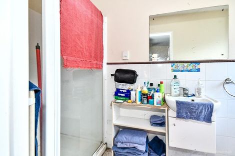 Photo of property in 21 Gray Avenue, Mangere East, Auckland, 2024