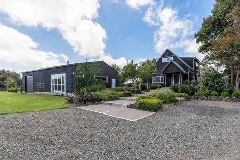 Photo of property in 370b Clarks Beach Road, Clarks Beach, Pukekohe, 2679