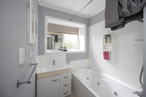 Photo of property in 23 Freyberg Avenue, Kurow, 9435