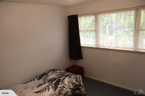 Photo of property in 2 Cambridge Place, Holmes Hill, Oamaru, 9401