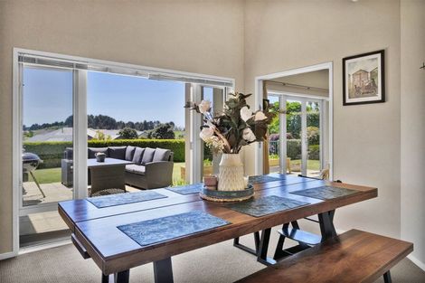 Photo of property in 10 Sampson Avenue, Waiwhakaiho, New Plymouth, 4312