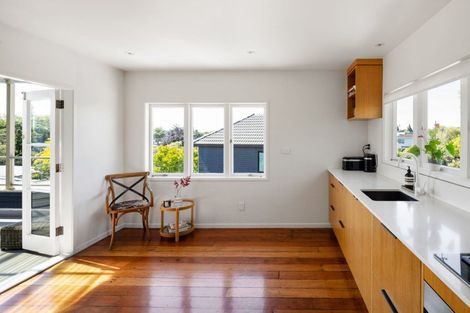 Photo of property in 98 Awatere Avenue, Beerescourt, Hamilton, 3200