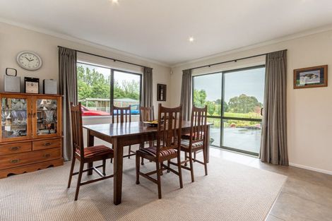 Photo of property in 205 Taylors Road, Otaki, 5583