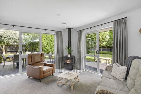 Photo of property in 18 Hampstead Close, Rangiora, 7400